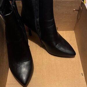 Elegant Black Women's Boots